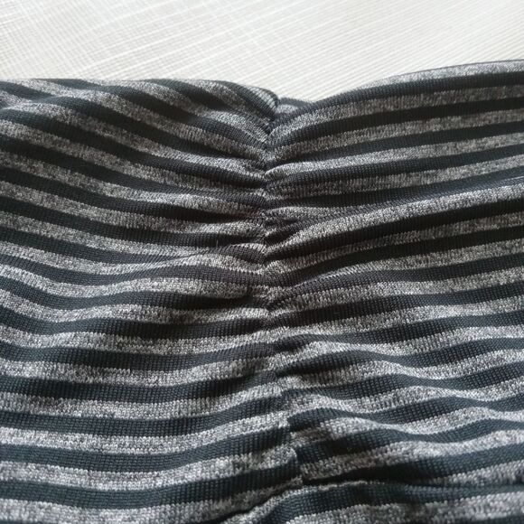 Tranquility Dark Heathered Gray Striped Knee Length Casual Skirt Women's Medium - Picture 11 of 12